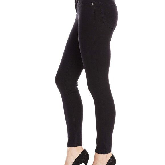 Levi's 711 Skinny Jeans 188810049 NWT Women's - 8 Short - Soft Black Size 29x28 - Picture 3 of 8